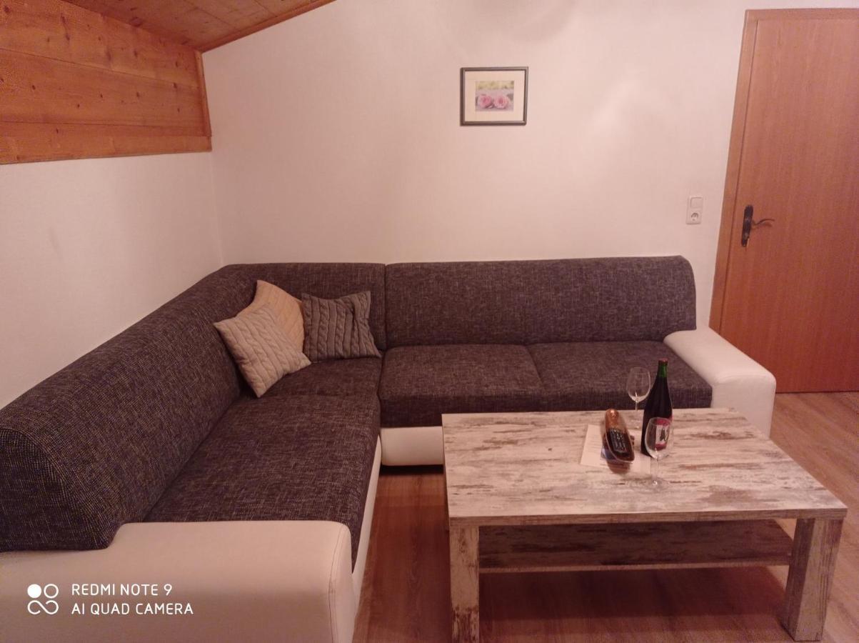 Haus Sonnenschein Apartment Holzgau Bagian luar foto