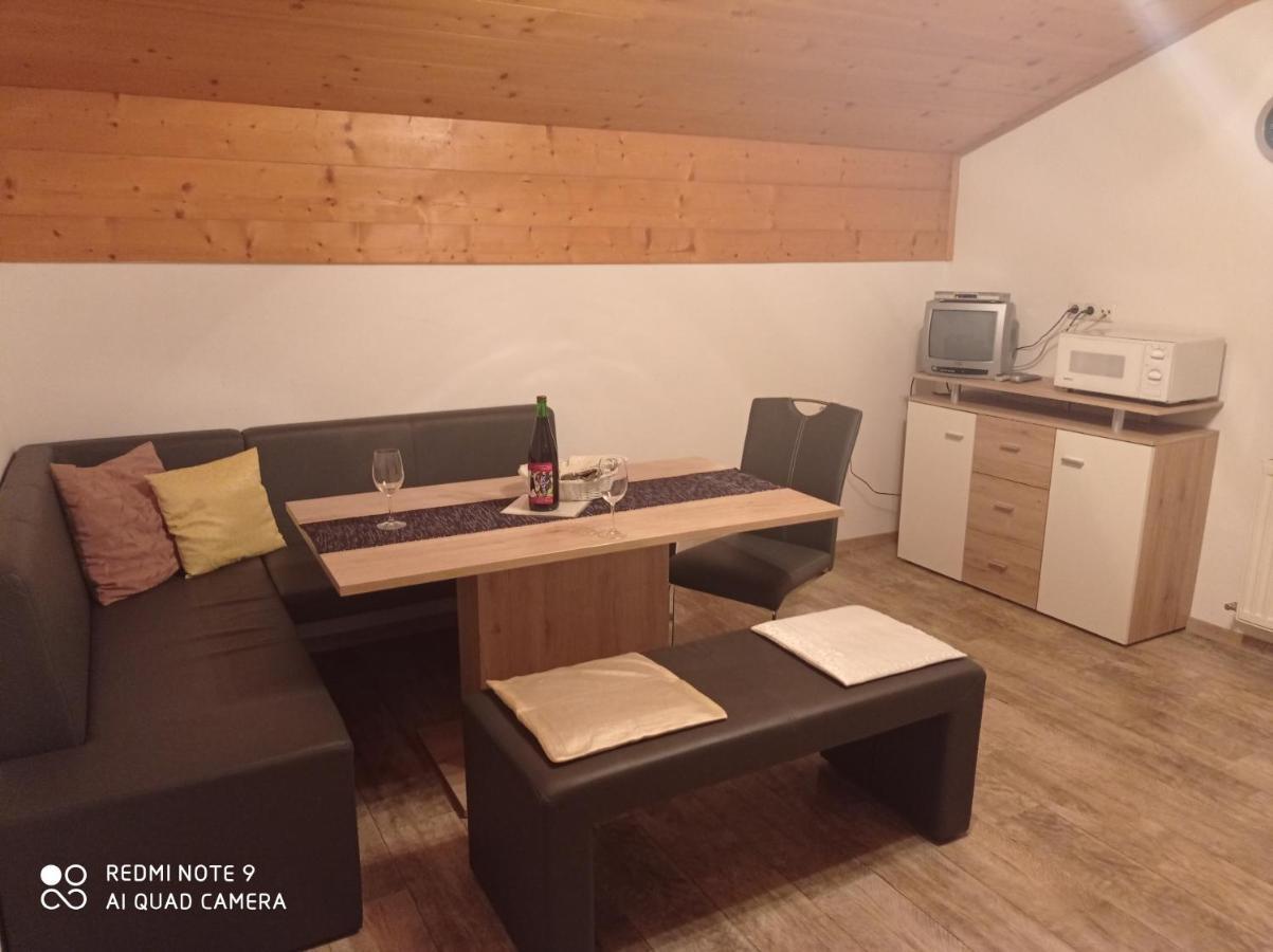 Haus Sonnenschein Apartment Holzgau Bagian luar foto