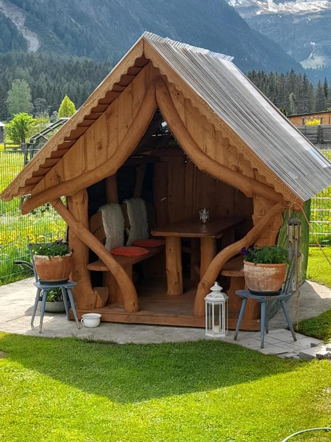 Haus Sonnenschein Apartment Holzgau Bagian luar foto